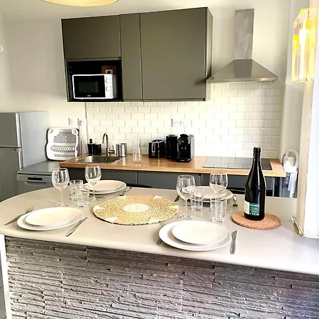 Spacieux F2 Proche Gare Au Calme Appartement