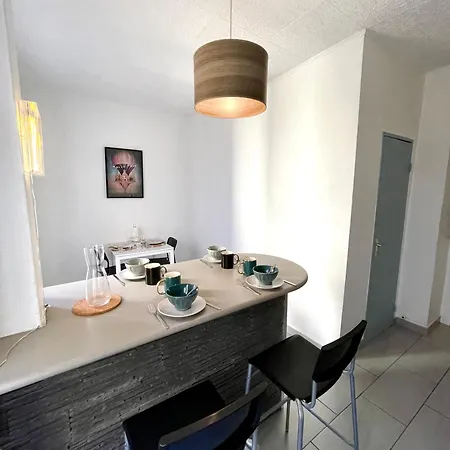 Appartement Spacieux F2 Proche Gare Au Calme Mulhouse